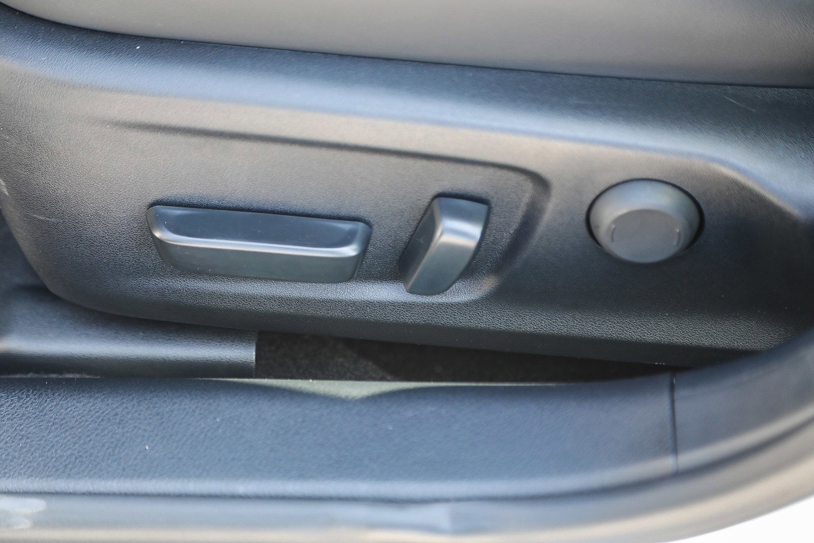 Used 2025 Lexus IS 350 F Sport w/ Accessory Package 2 image 19