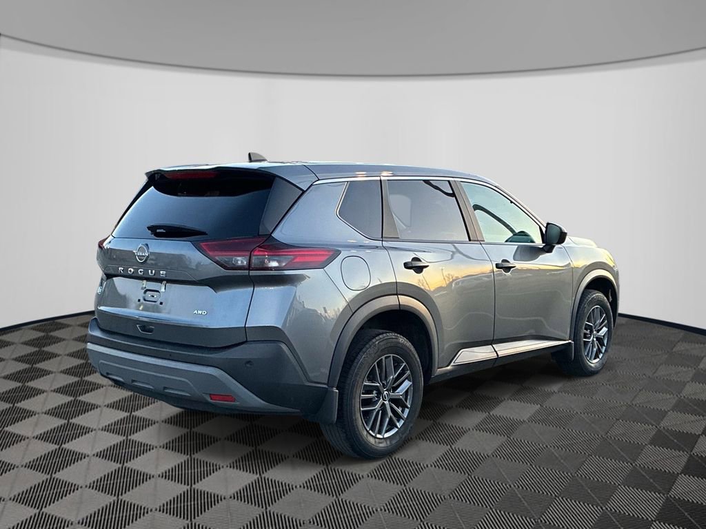 Used 2023 Nissan Rogue S AWD/4WD image 7