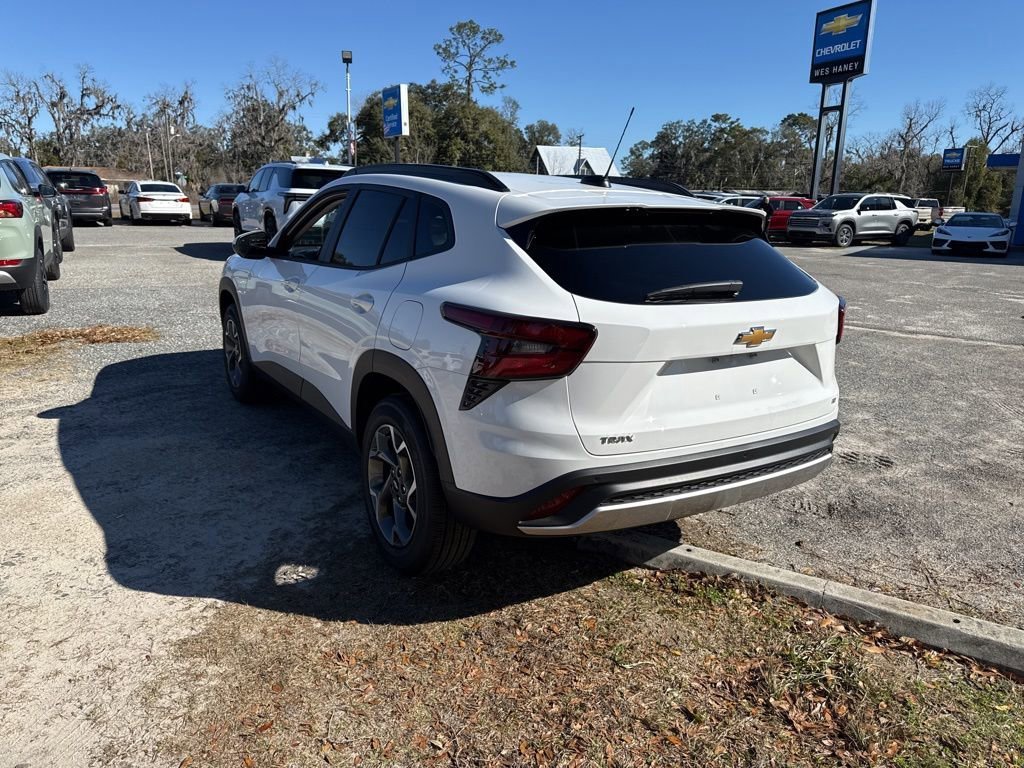 New 2026 Chevrolet Trax LT w/ Driver Confidence Package image 5