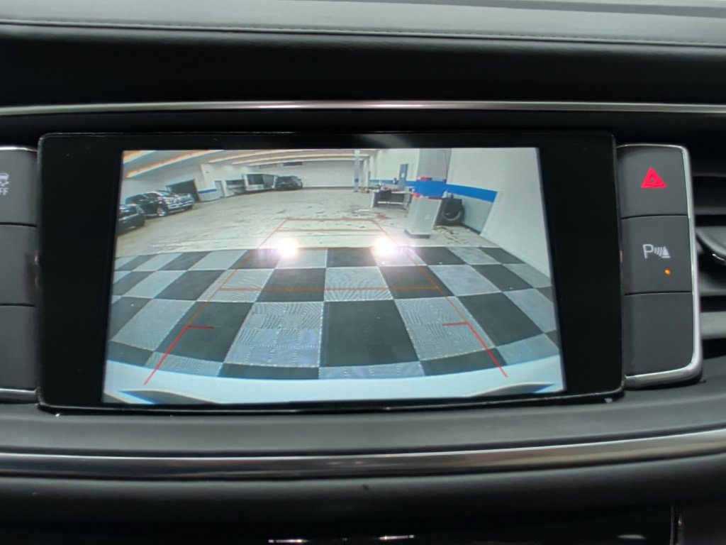 Used 2019 Buick Enclave Essence FWD image 22