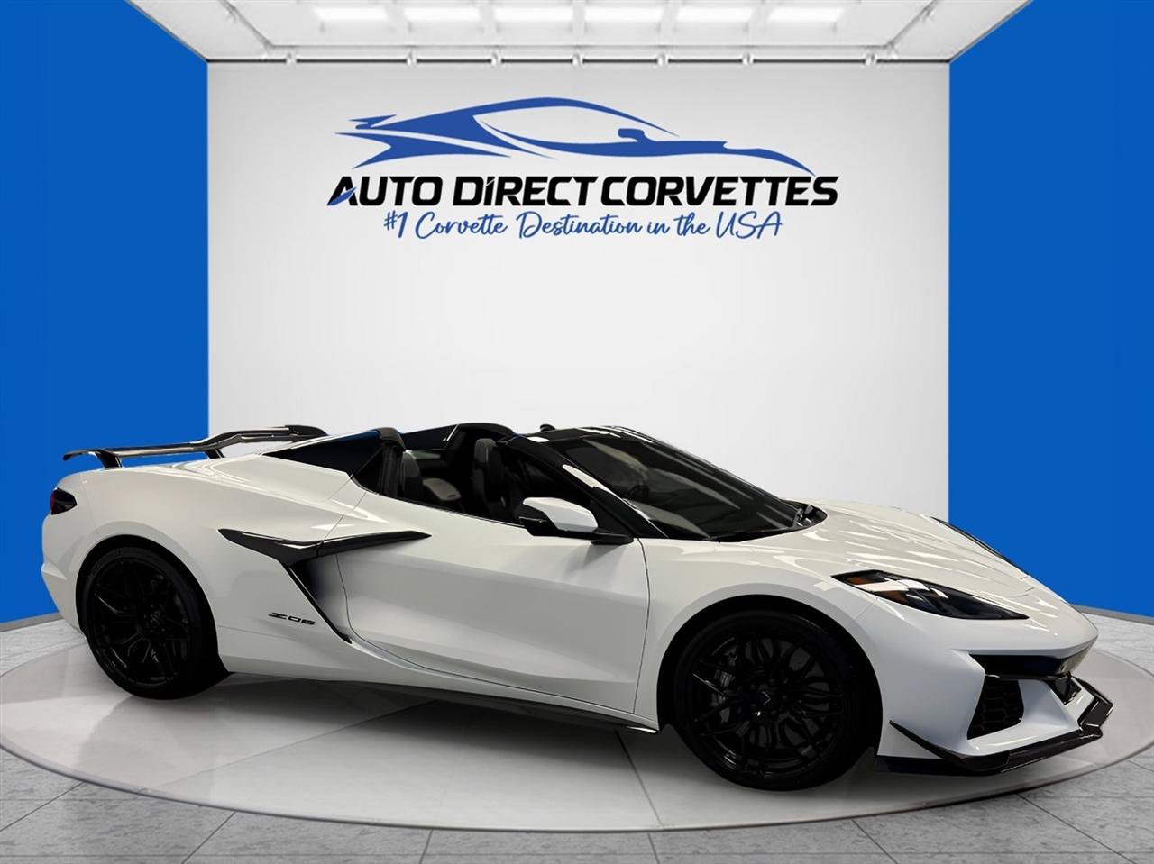 Used 2024 Chevrolet Corvette Z06 w/ Z07 Performance Package RWD image 5