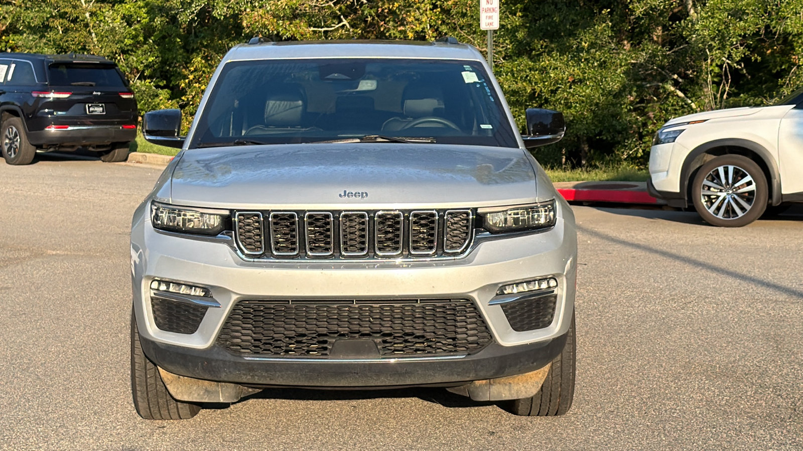Used 2024 Jeep Grand Cherokee Limited 4xe AWD/4WD image 3