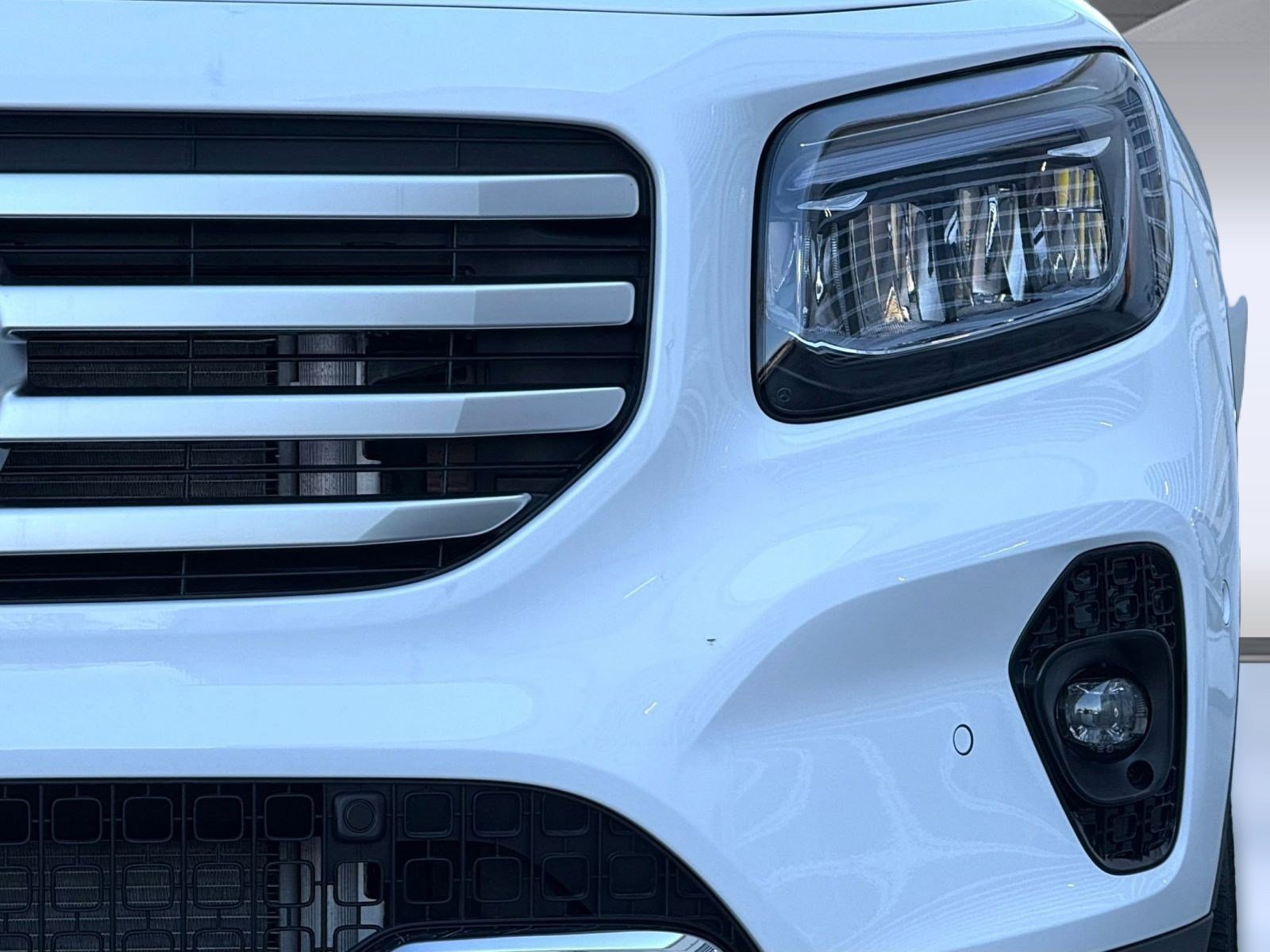 New 2026 Mercedes-Benz GLB 250 4MATIC image 10