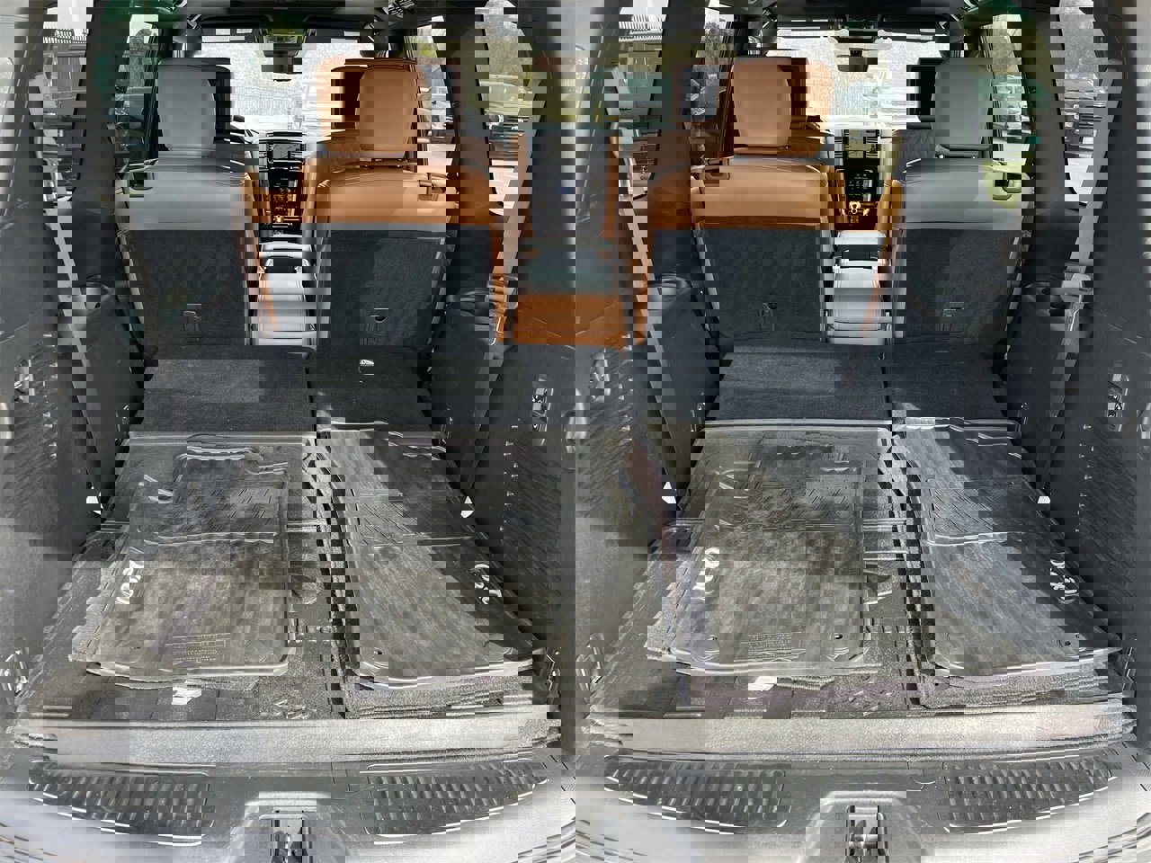 Used 2021 INFINITI QX80 Sensory w/ All-Season Package image 31