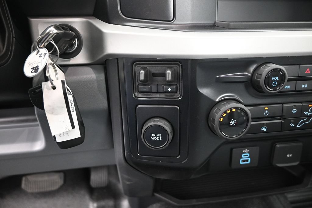 New 2026 Ford F550 2WD Regular Cab Super Duty image 15