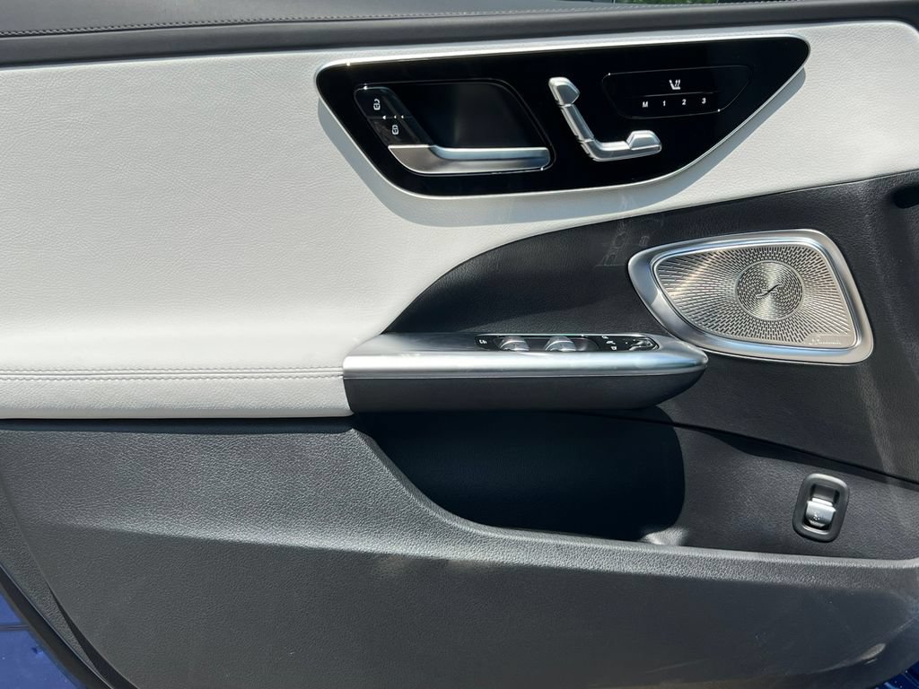 New 2026 Mercedes-Benz C 300 4MATIC Sedan image 14