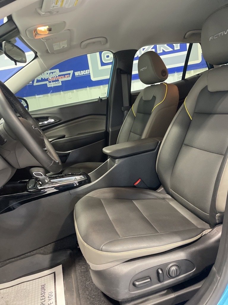 Used 2025 Chevrolet Trax ACTIV w/ Driver Confidence Package image 16