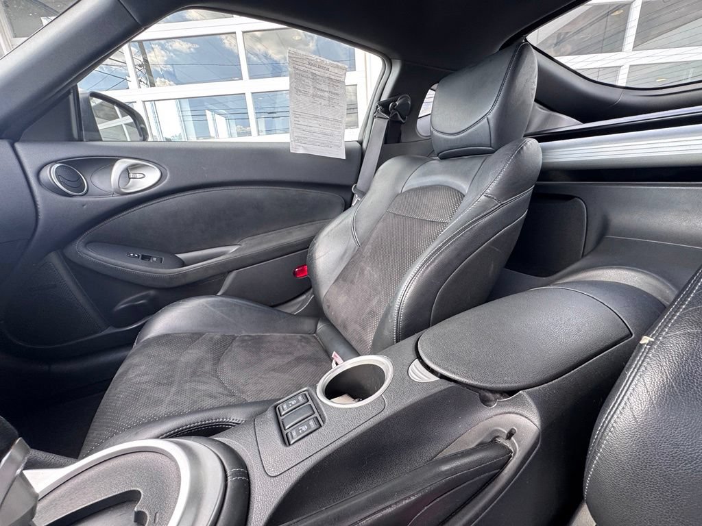 Used 2014 Nissan 370Z Touring w/ Sport Package RWD image 21