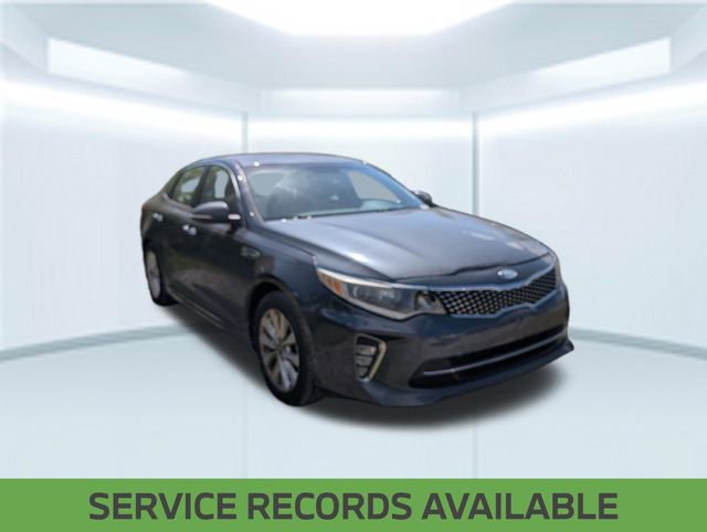 Used 2018 Kia Optima S FWD image 3