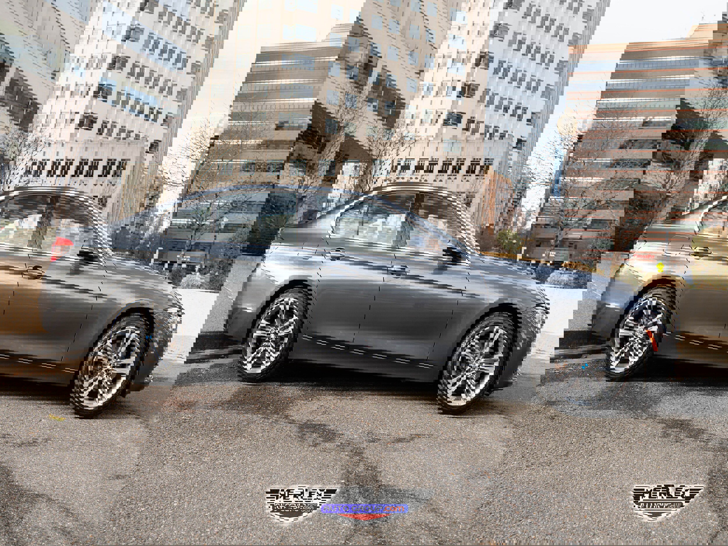 Used 2017 BMW 330i xDrive xDrive image 8