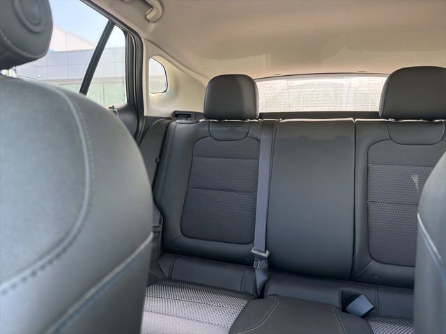 Used 2025 Chevrolet Trax LT w/ Driver Confidence Package FWD image 14