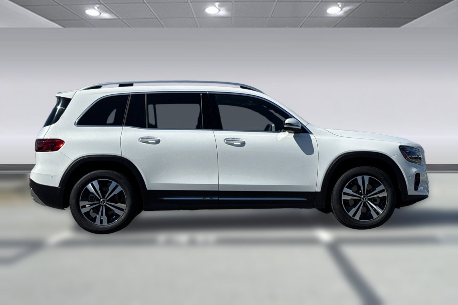 New 2026 Mercedes-Benz GLB 250 image 7