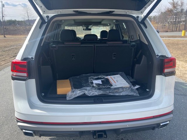 New 2026 Volkswagen Atlas Peak Edition image 7