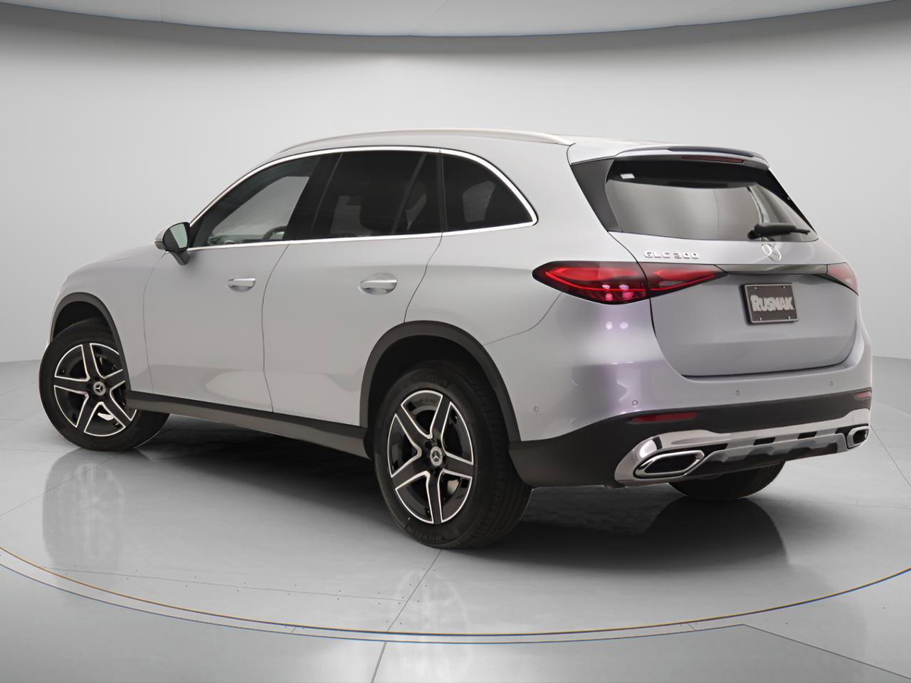 New 2026 Mercedes-Benz GLC 300 image 2