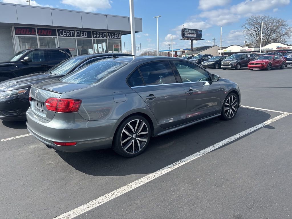 Used 2012 Volkswagen Jetta GLI image 3