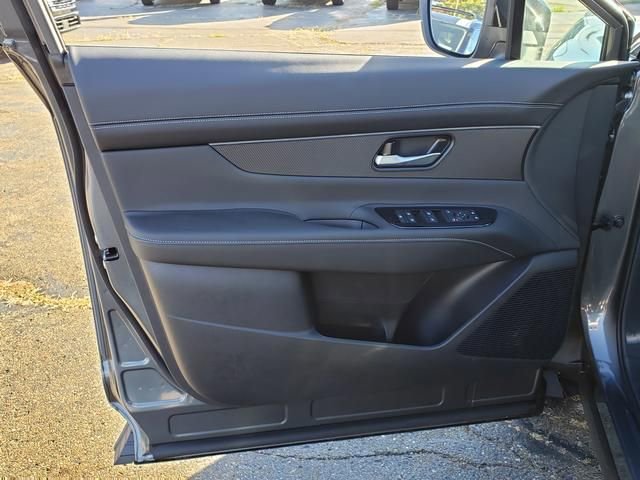 New 2026 Nissan Murano SV image 13