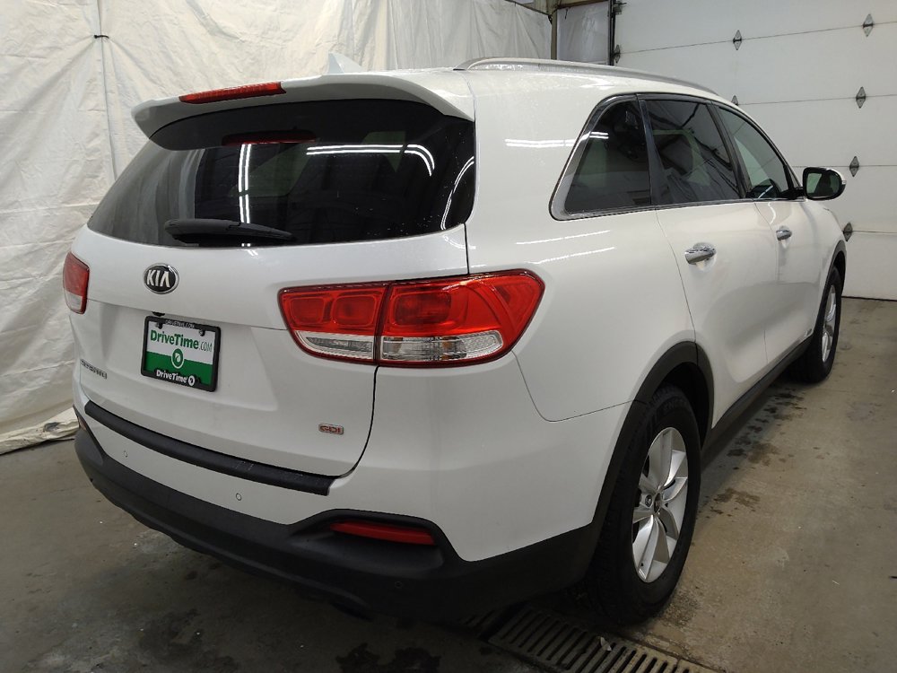 Used 2016 Kia Sorento LX w/ LX Convenience Package image 9