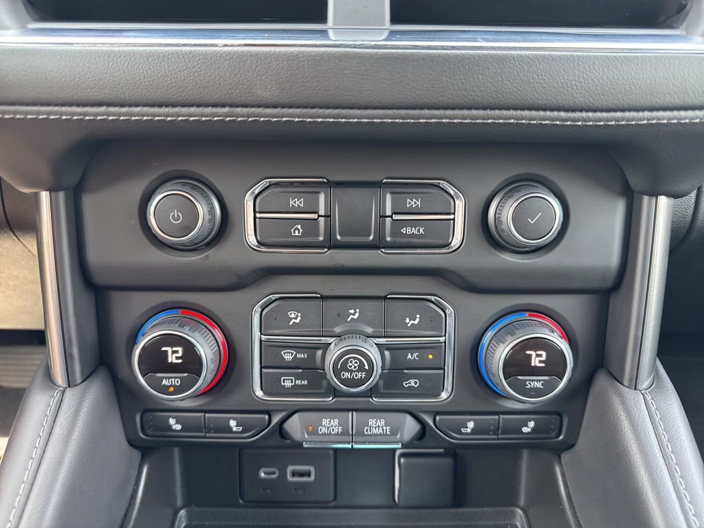 Used 2022 Chevrolet Tahoe Z71 w/ Luxury Package image 22