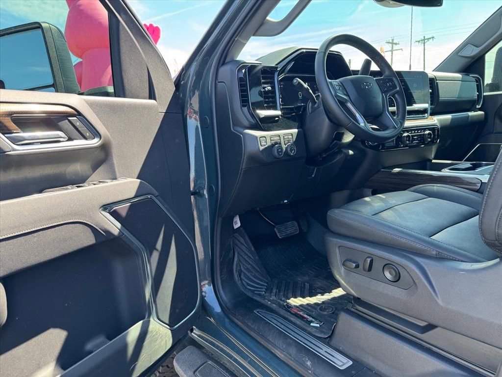 Used 2026 Chevrolet Silverado 2500 LT w/ Trail Boss Package image 14