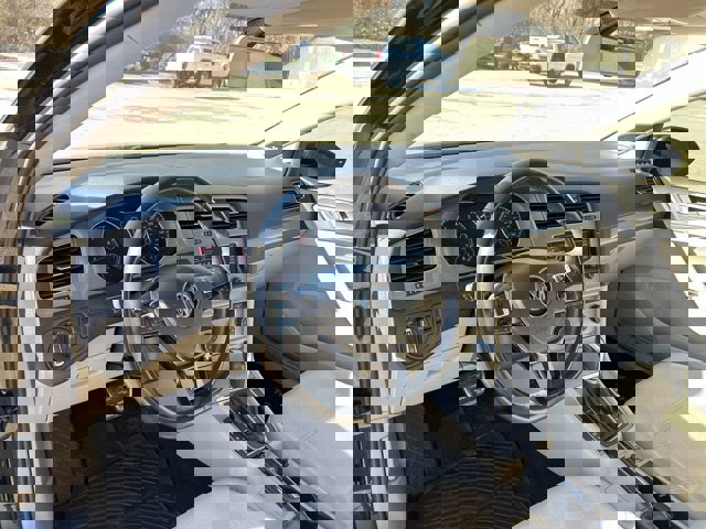 Used 2015 Volkswagen Golf S image 10