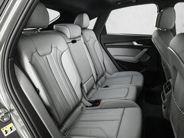 Certified 2025 Audi Q5 2.0T Premium Plus w/ Premium Plus Package AWD/4WD image 21