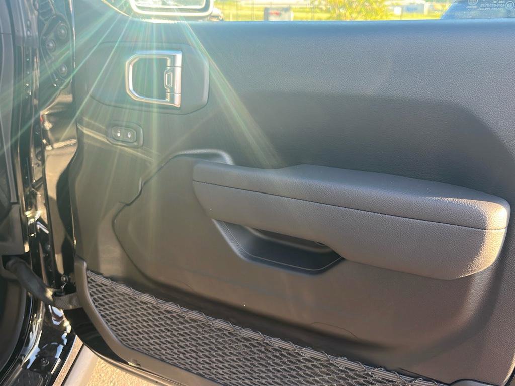 New 2025 Jeep Gladiator Willys image 21