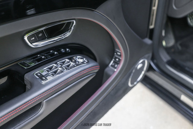 Used 2016 Bentley Mulsanne Speed RWD image 19