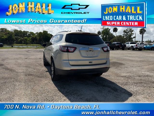 Used 2017 Chevrolet Traverse LT image 8