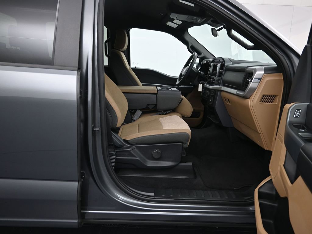 Used 2023 Ford F150 XLT image 23