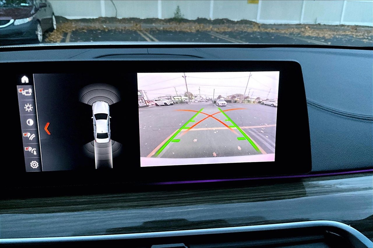 Used 2018 BMW 540i image 14