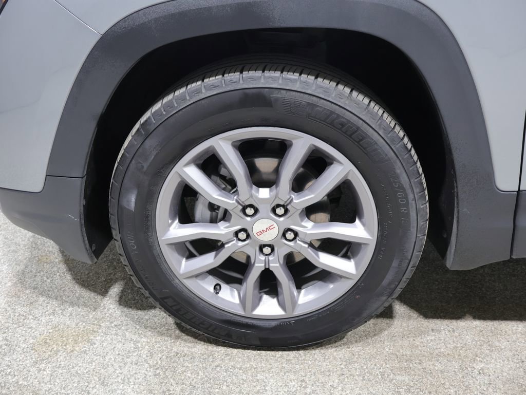 Used 2024 GMC Terrain SLT AWD/4WD image 9