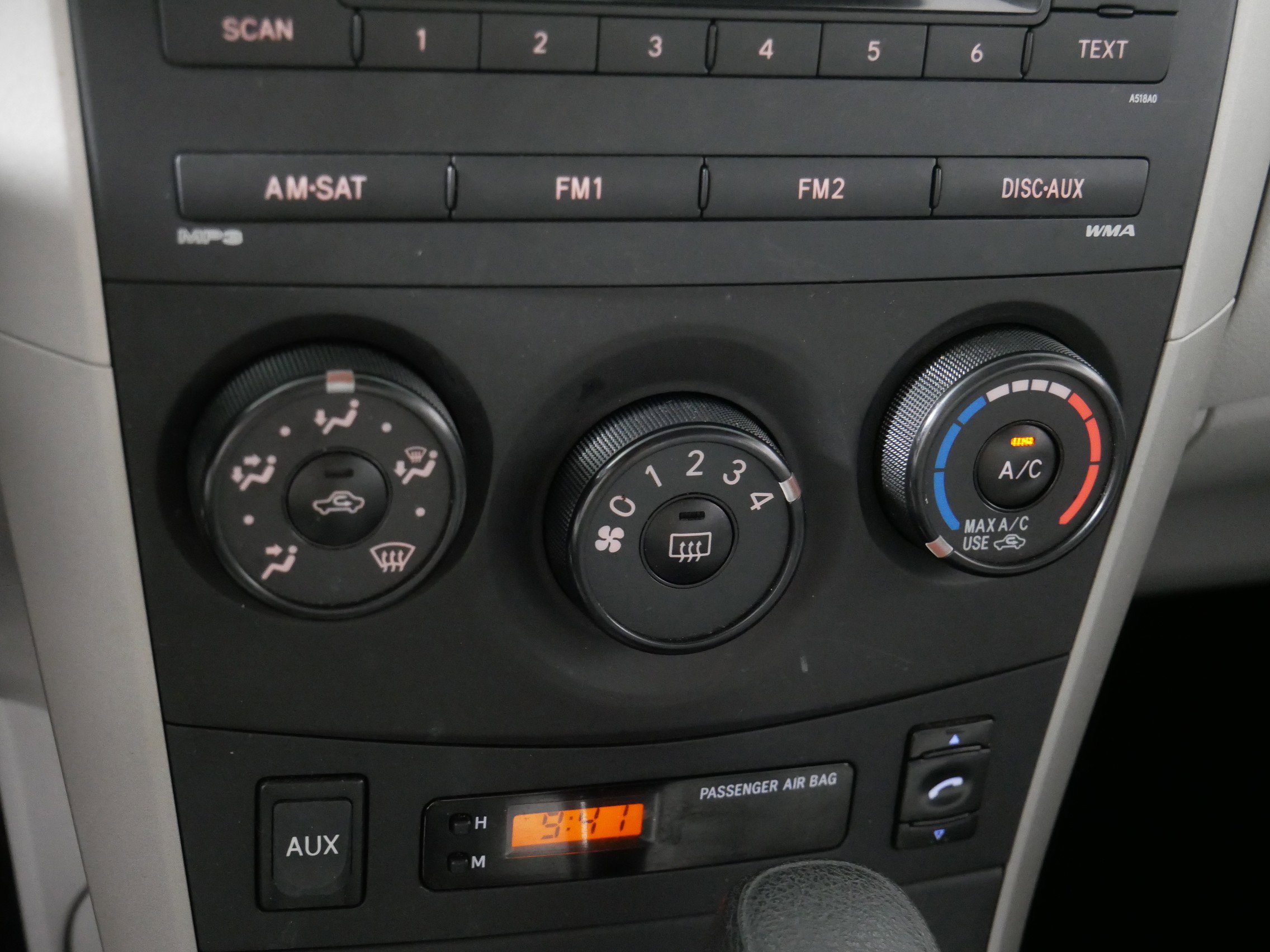 Used 2010 Toyota Corolla LE image 23