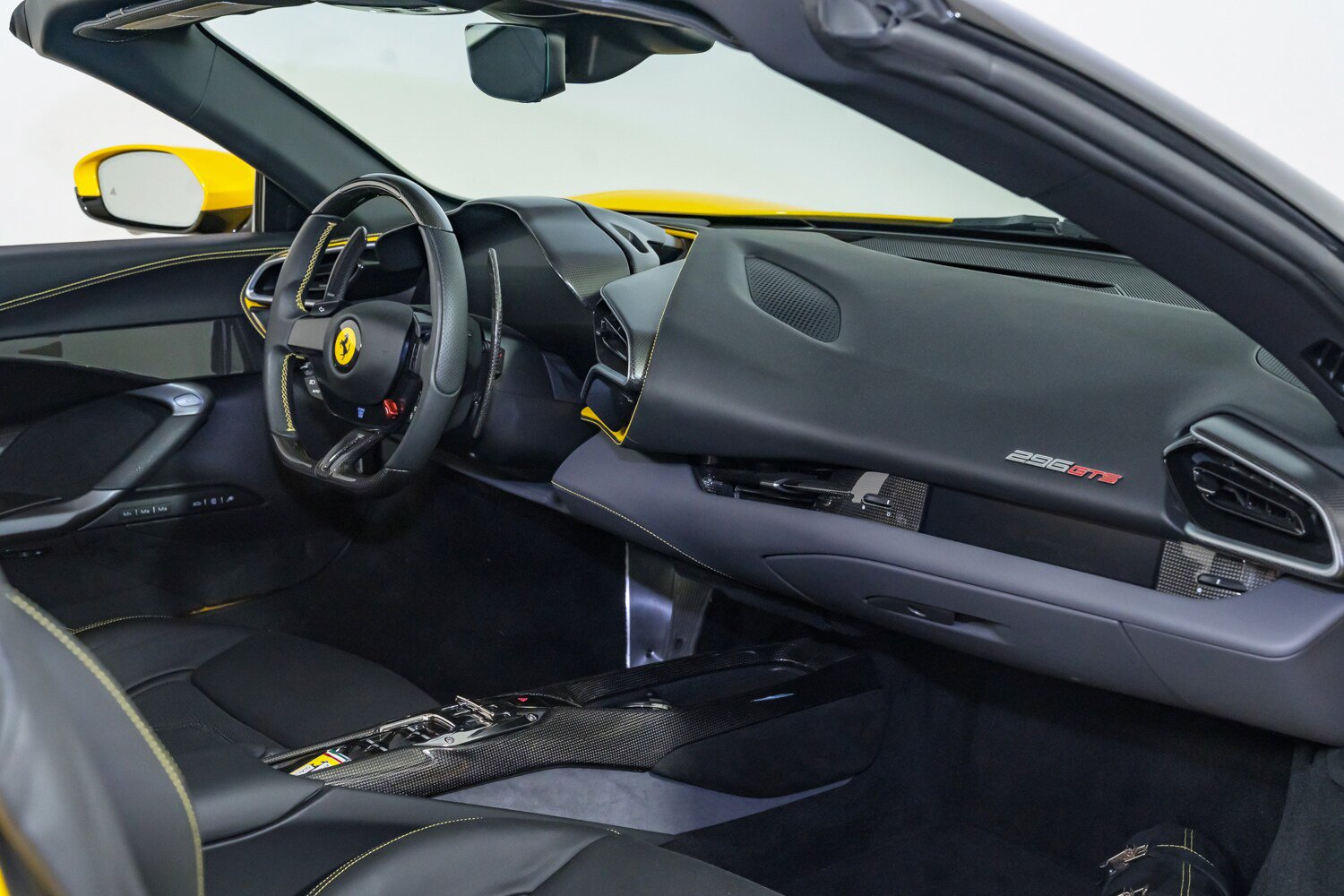 Used 2024 Ferrari 296 GTS RWD image 38