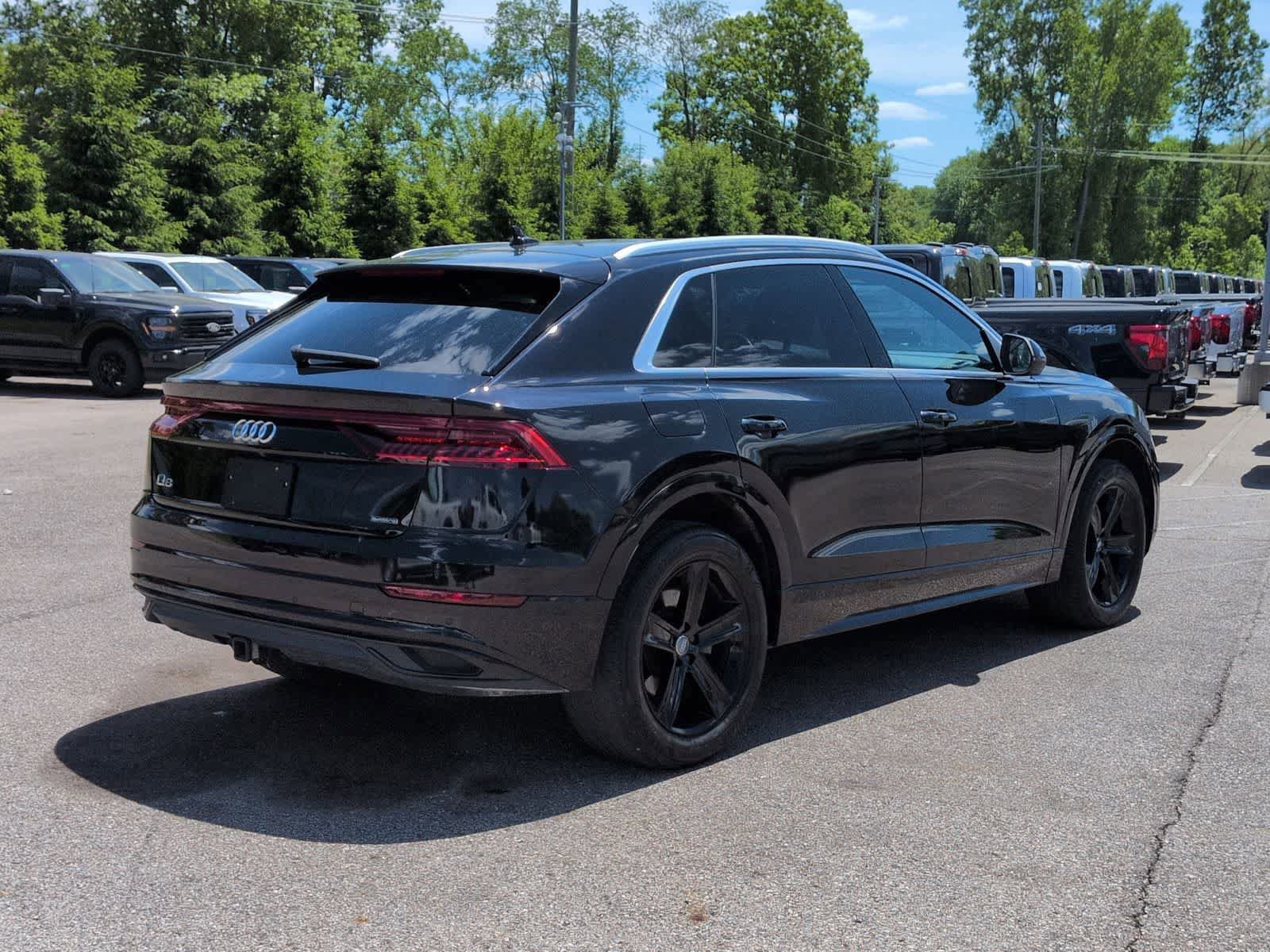 Used 2019 Audi Q8 Premium w/ Convenience Package AWD/4WD image 8