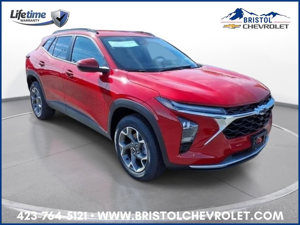 New 2026 Chevrolet Trax LT w/ LPO, Blackout Package