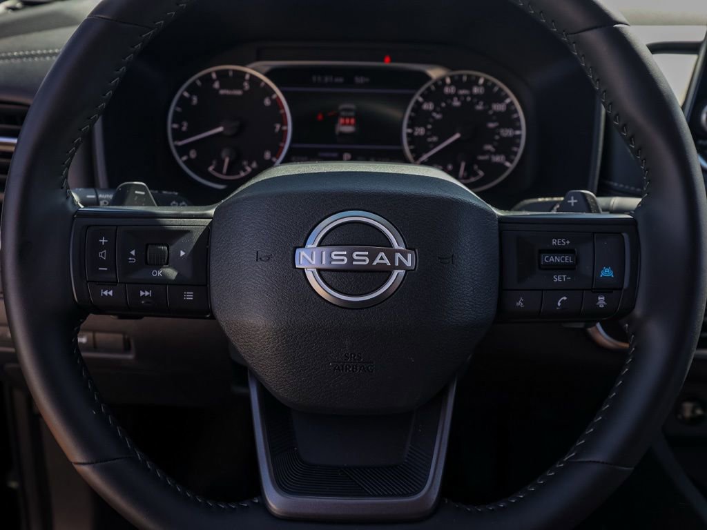 Used 2025 Nissan Rogue SV image 25