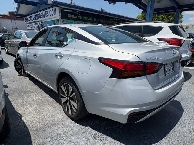 Used 2021 Nissan Altima 2.5 SV image 9