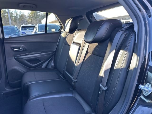 Used 2019 Chevrolet Trax LT w/ LT Convenience Package image 19