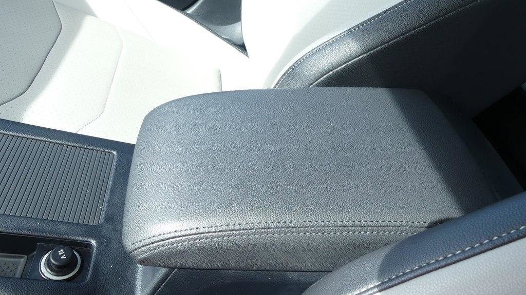 Used 2021 Volkswagen Arteon SE FWD image 31