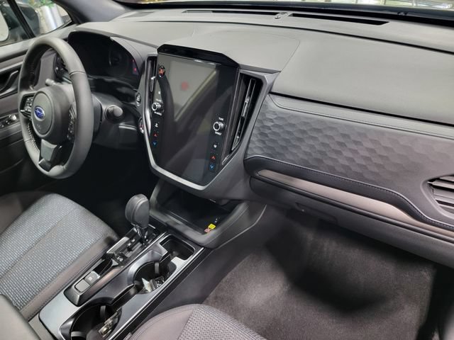 Used 2026 Subaru Forester Premium AWD/4WD image 17