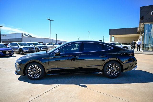 New 2026 Hyundai Sonata Limited image 2