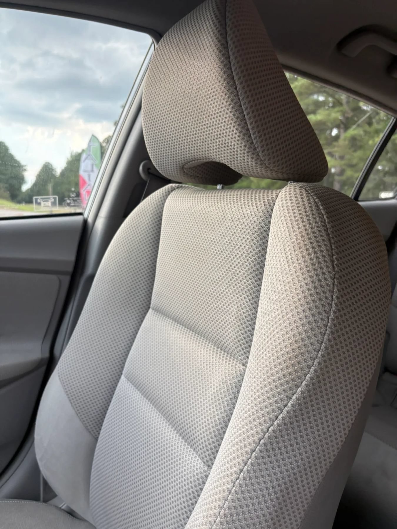 Used 2010 Honda Insight EX image 20