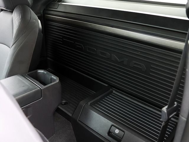 Used 2024 Toyota Tacoma SR image 12