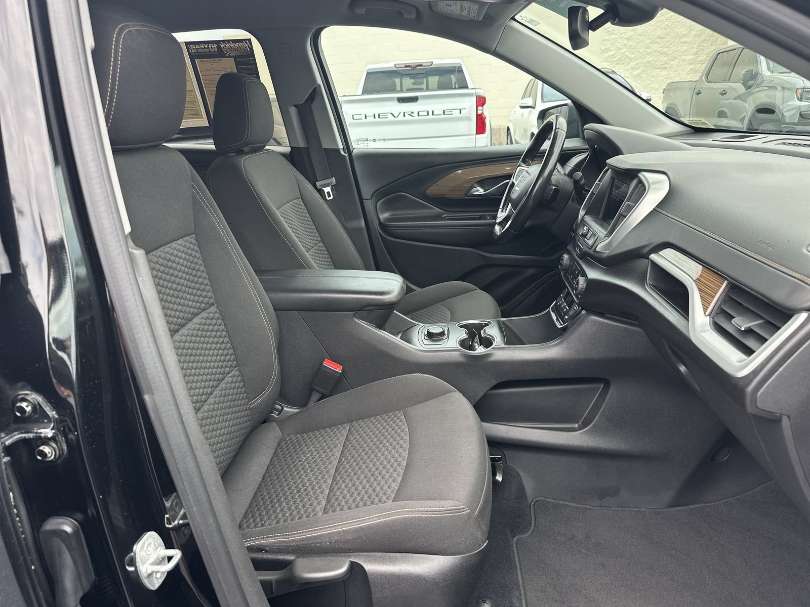Used 2020 GMC Terrain SLE FWD image 22
