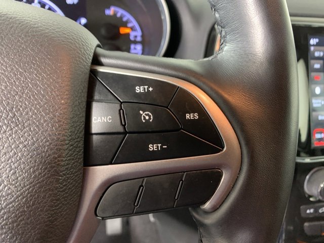 Used 2021 Jeep Grand Cherokee Laredo X image 21