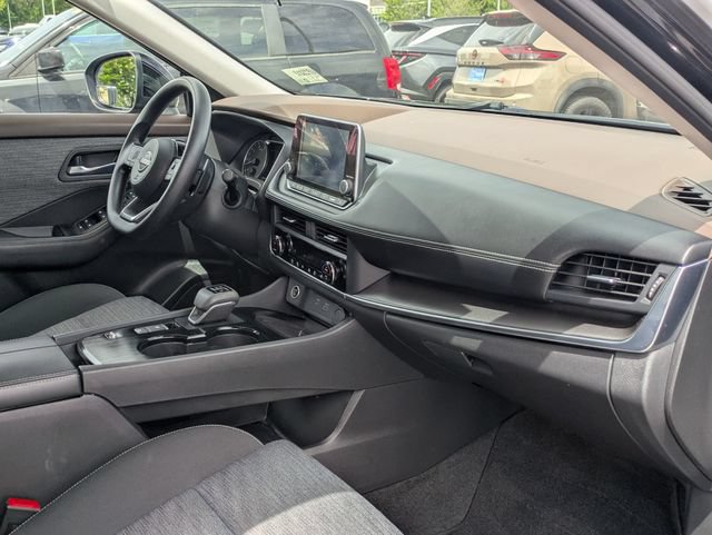Used 2023 Nissan Rogue SV FWD image 30