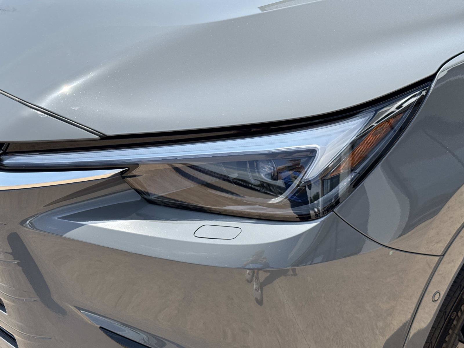 New 2026 Lexus TX 500h AWD image 9