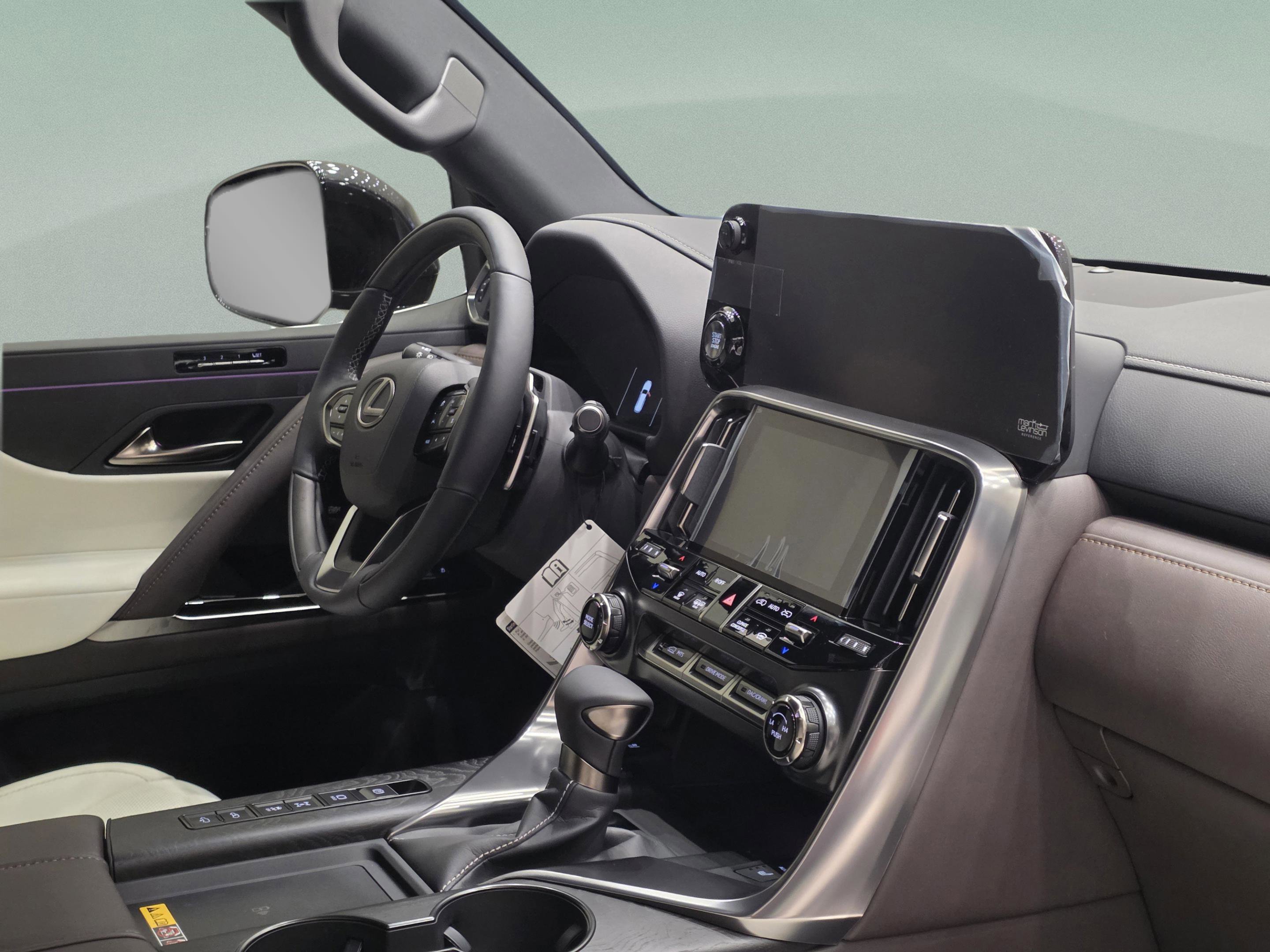 New 2026 Lexus LX 600 4WD w/ Luxury Package image 32