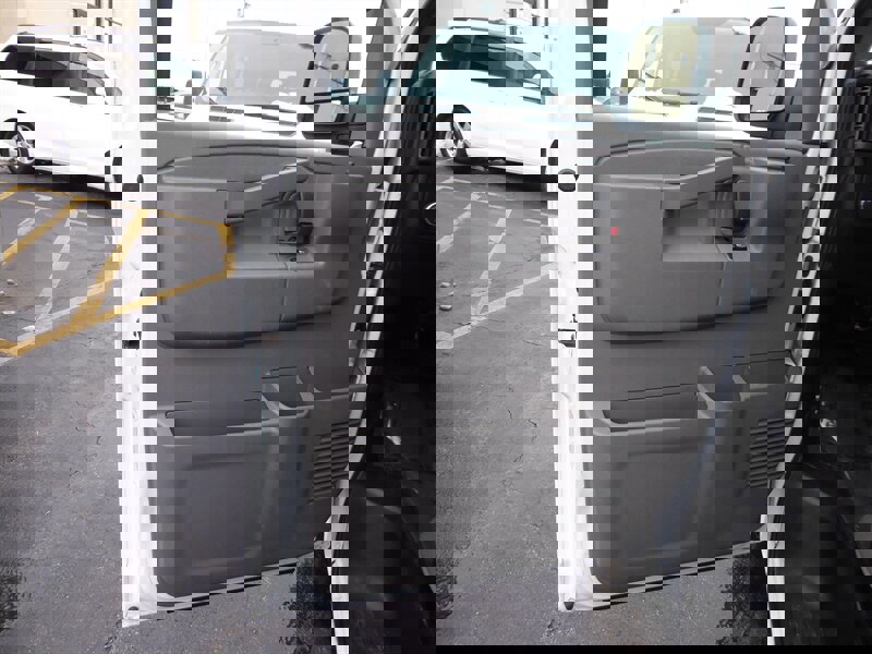 Used 2017 Chevrolet Express 2500 LT w/ LT Preferred Equipment Group image 17