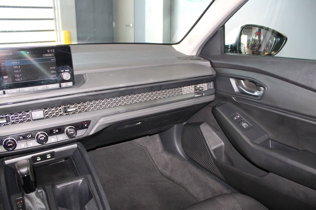 Used 2024 Honda Accord EX image 21